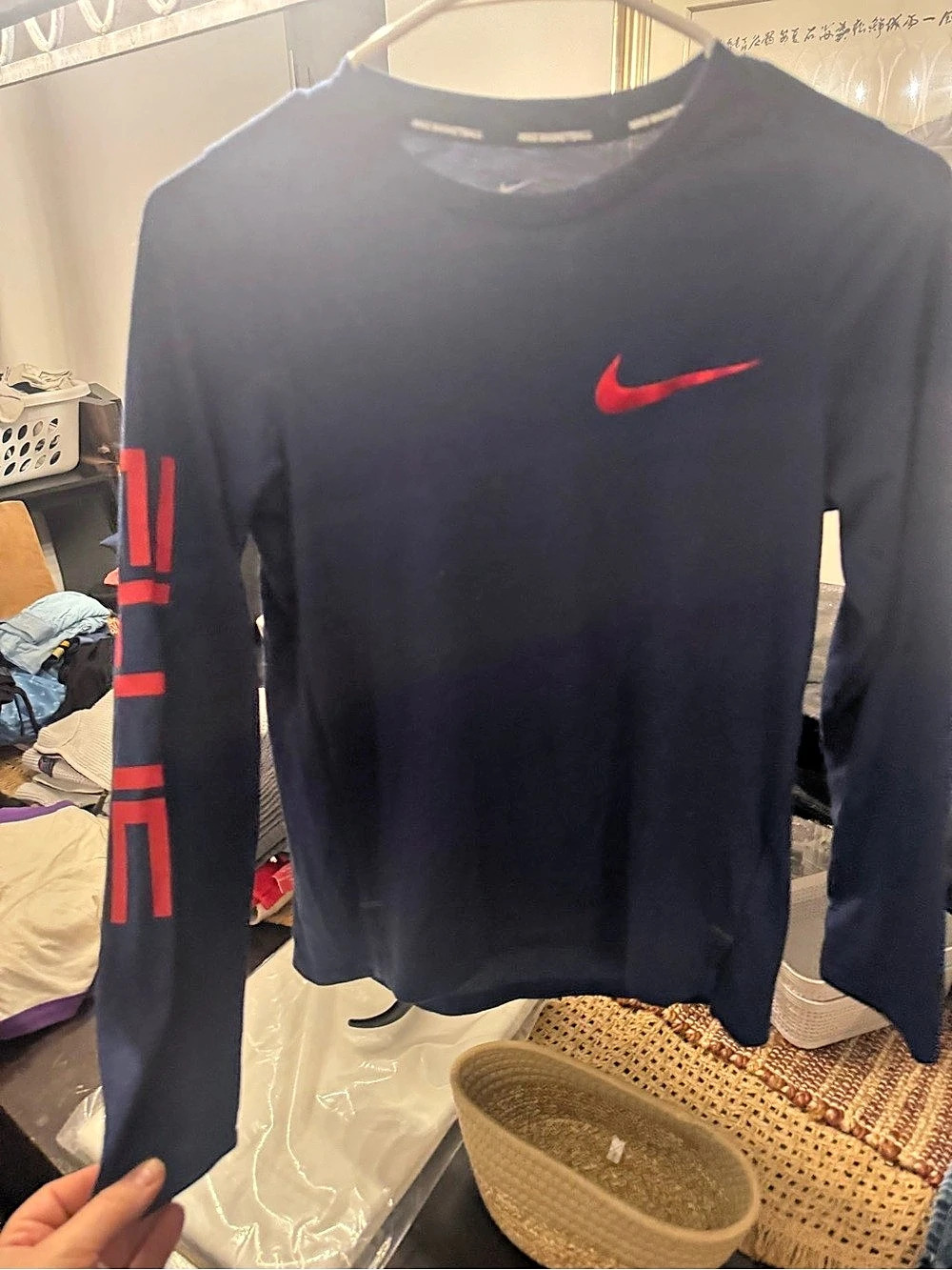 Nike Dri-FIT Nike Basketball long sleeve shirt Long Sleeve Shirt in Black & Red